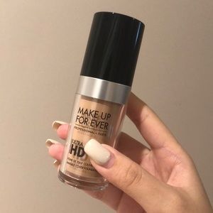 Make up forever Foundation